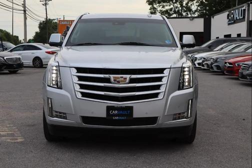 Radiant Silver Metallic 2019 Cadillac Escalade Luxury