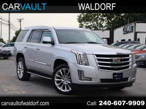 Radiant Silver Metallic 2019 Cadillac Escalade Luxury