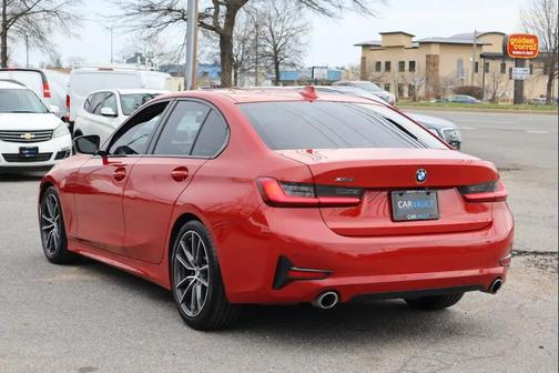 2019 BMW 330 xDrive