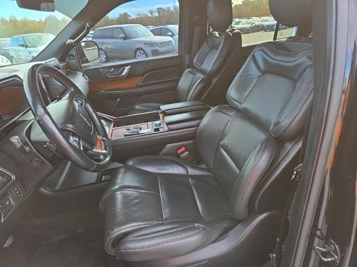 2018 Lincoln Navigator L Select