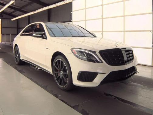 WHITE 2017 Mercedes-Benz AMG S 63 4MATIC