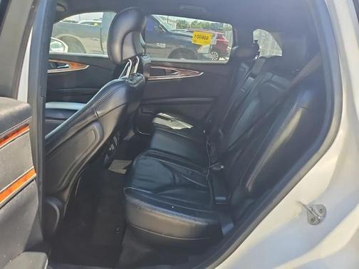 White Platinum Metallic Tri-Coat 2016 Lincoln MKX Select