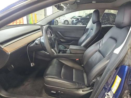 Deep Blue Metallic 2020 Tesla Model 3 Long Range