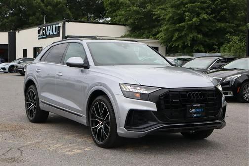 Florett Silver Metallic 2021 Audi Q8 55 Premium Plus