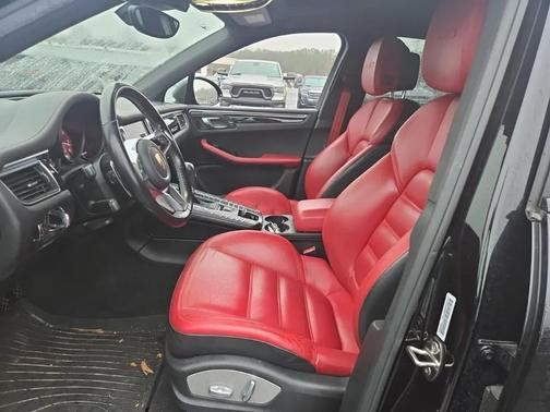 2017 Porsche Macan GTS