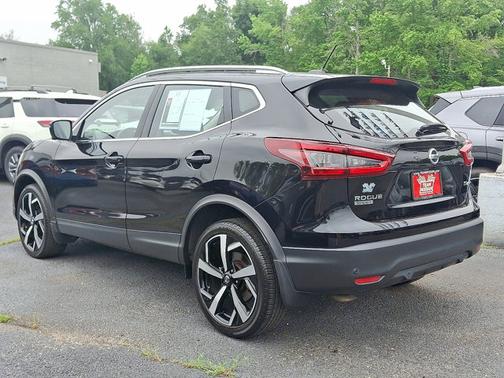 2022 Nissan Rogue Sport SL