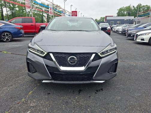 2022 Nissan Maxima SV