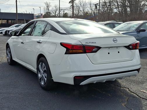 2025 Nissan Altima S