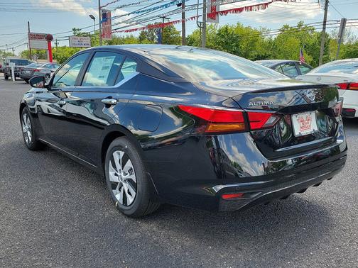 2024 Nissan Altima 2.5 S