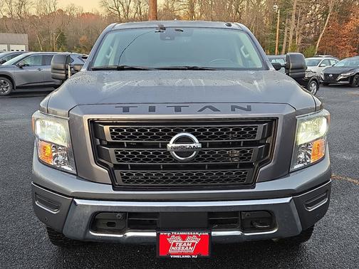 2021 Nissan Titan SV