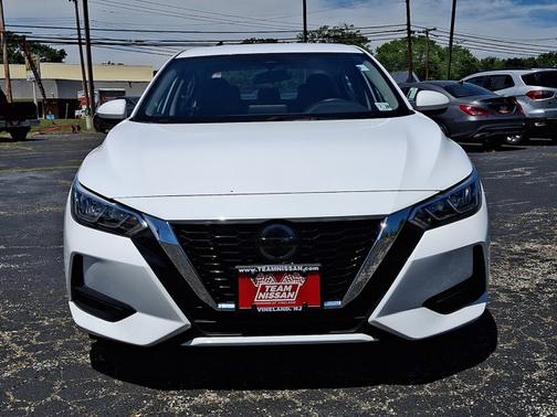 Cloud White 2023 Nissan Sentra SV