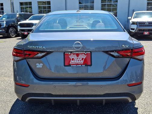 Gun Metallic 2024 Nissan Sentra SV