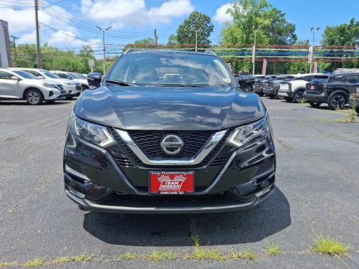 2021 Nissan Rogue Sport SV
