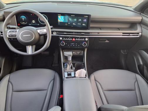 2025 Hyundai SANTA CRUZ SEL Activity