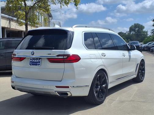 2022 BMW X7 xDrive40i