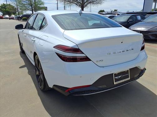 2023 Genesis G70 2.0T