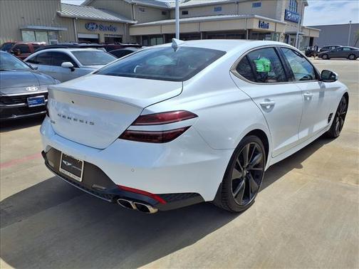 2023 Genesis G70 2.0T