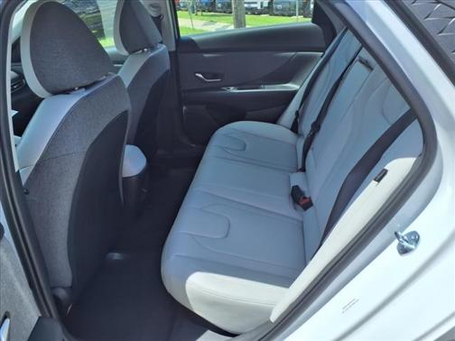 2025 Hyundai ELANTRA HEV Limited