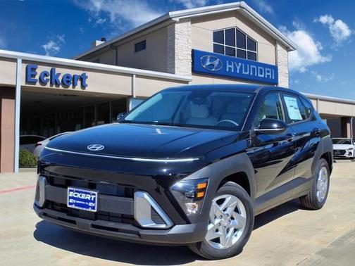 2025 Hyundai KONA SE