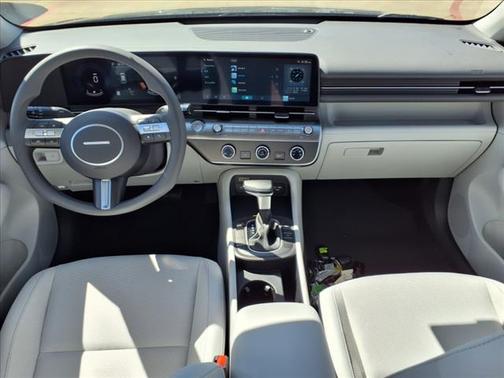 2025 Hyundai KONA SE