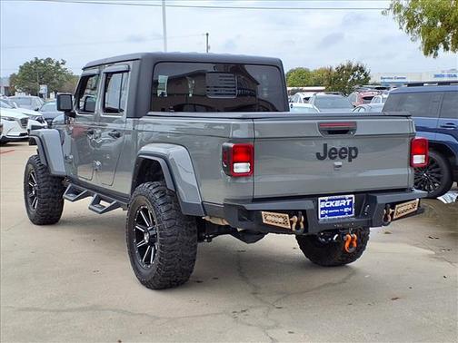 2023 Jeep Gladiator Sport