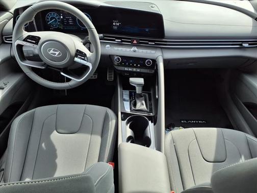 2025 Hyundai ELANTRA HEV SEL Sport