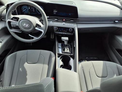2025 Hyundai ELANTRA HEV SEL Sport