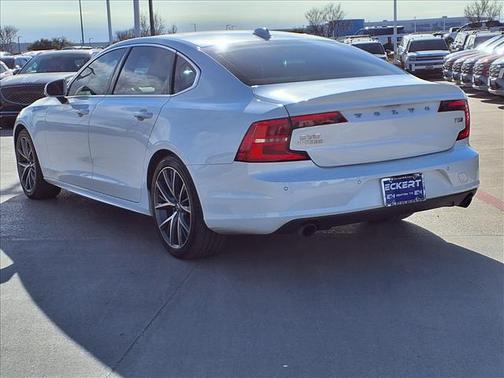 2019 Volvo S90 T5 Momentum