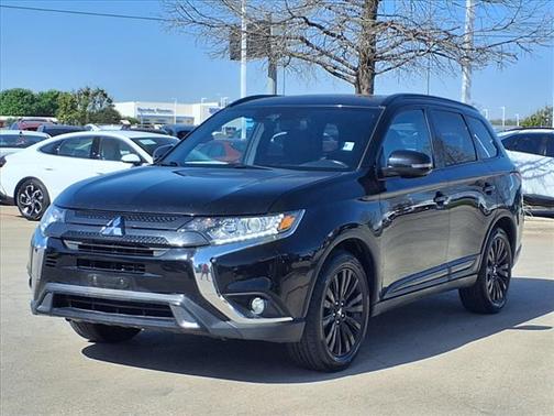 2020 Mitsubishi Outlander SE