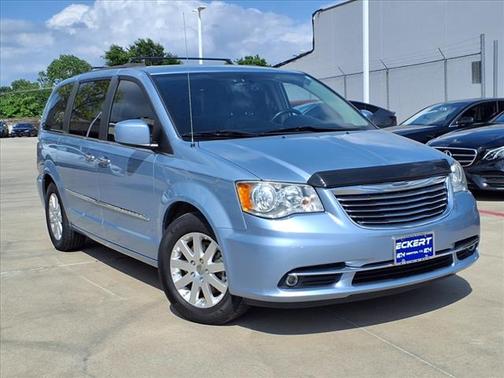 2016 Chrysler Town & Country Touring