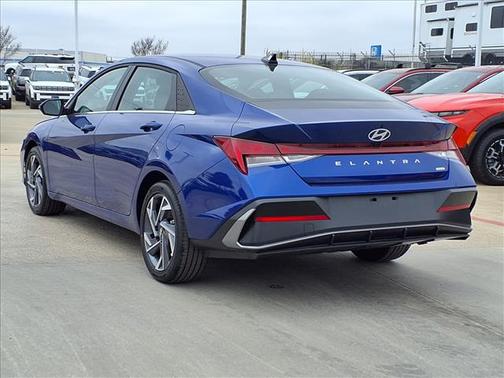 2025 Hyundai ELANTRA HEV Limited