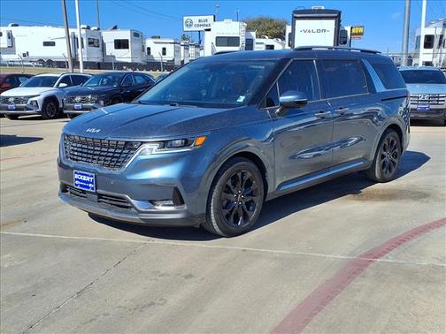 2024 Kia Carnival SX