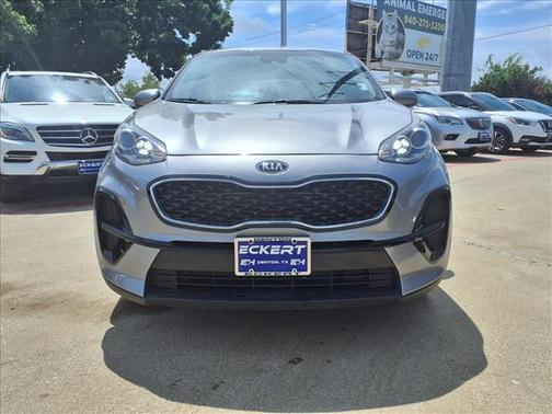 Gray 2022 Kia Sportage LX