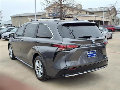 2025 Toyota Sienna Limited