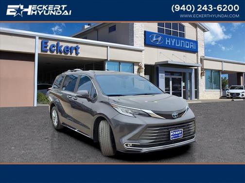 2025 Toyota Sienna Limited