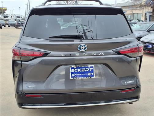 2025 Toyota Sienna Limited