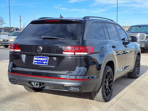 2022 Volkswagen Atlas 3.6L SE w/Technology