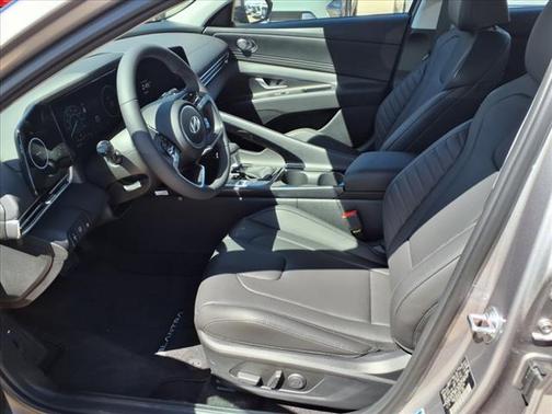2025 Hyundai ELANTRA HEV Limited