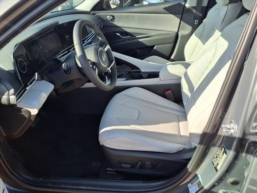 2025 Hyundai ELANTRA HEV Limited