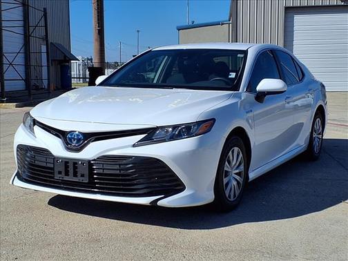 2020 Toyota Camry Hybrid LE