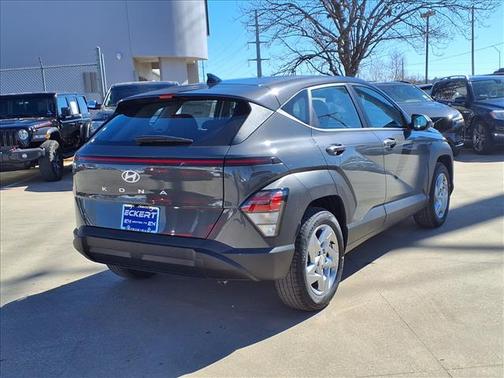 2026 Hyundai KONA SE