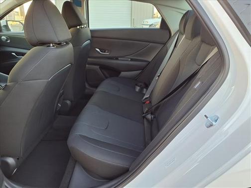 White 2026 Hyundai ELANTRA SE