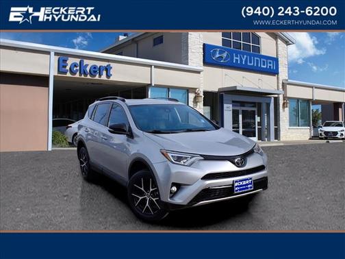 2017 Toyota RAV4 SE