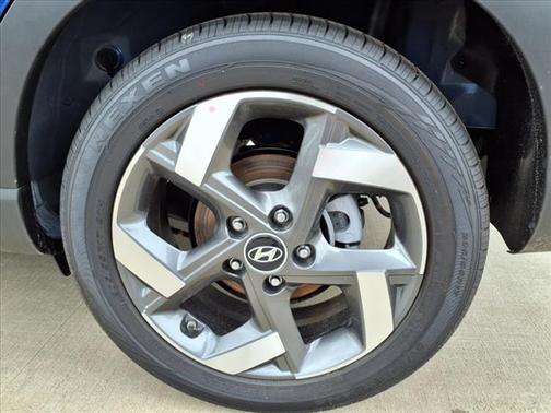 2025 Hyundai VENUE Limited