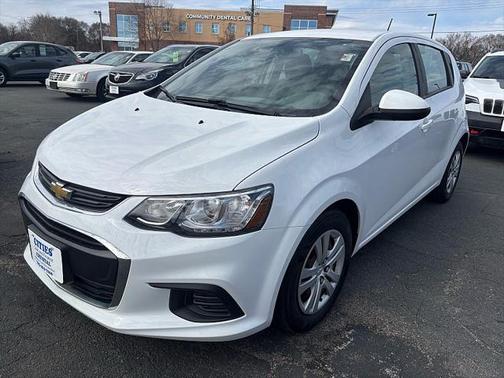 2020 Chevrolet Sonic FWD Hatchback 1FL 5-Door