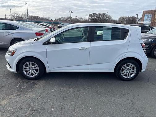 2020 Chevrolet Sonic FWD Hatchback 1FL 5-Door