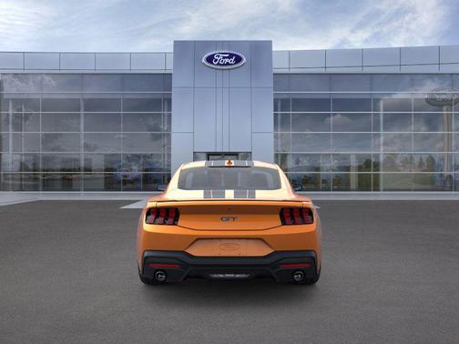 Orange Fury Tri-Coat 2026 Ford Mustang