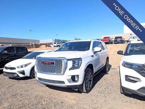 White Frost Tricoat 2021 GMC Yukon Denali
