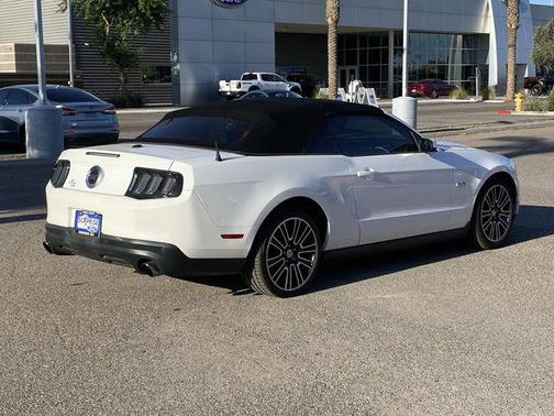 Performance White 2012 Ford Mustang GT Premium