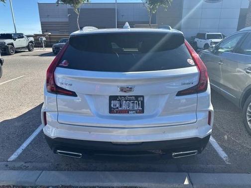 2024 Cadillac XT4 Premium Luxury